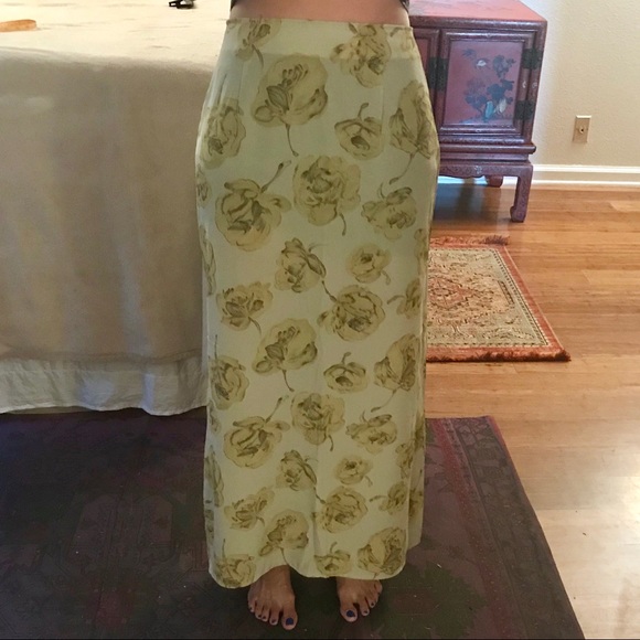 Vintage floral maxi skirt with slit